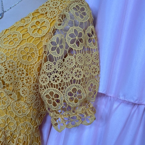 Yellow GILLI Lace Midi Dress – Size Small - Picture 6 of 9
